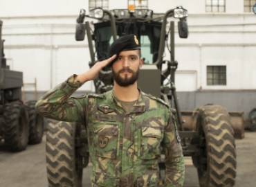 Operador de Equipamento Pesado de Engenharia Exército